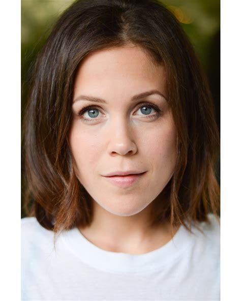 erin krakow short hair